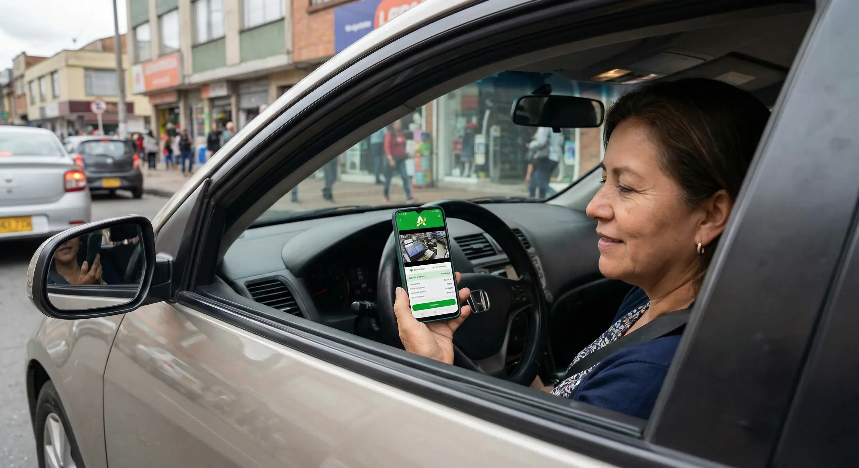 María era rehén de sus dos locales.